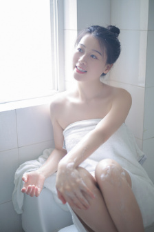 教室又被C尿了
